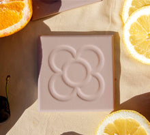 Cargar imagen en el visor de la galería, POSAVASO PANOT DE BARCELONA Sombra Marron