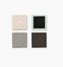 Cargar imagen en el visor de la galería, IMANES " FLOR DE BARCELONA" Set-8