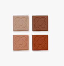 Cargar imagen en el visor de la galería, IMANES " FLOR DE BARCELONA" Set-3