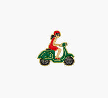 Load image into Gallery viewer, PIN ESMALTADO - CHICA MOTO