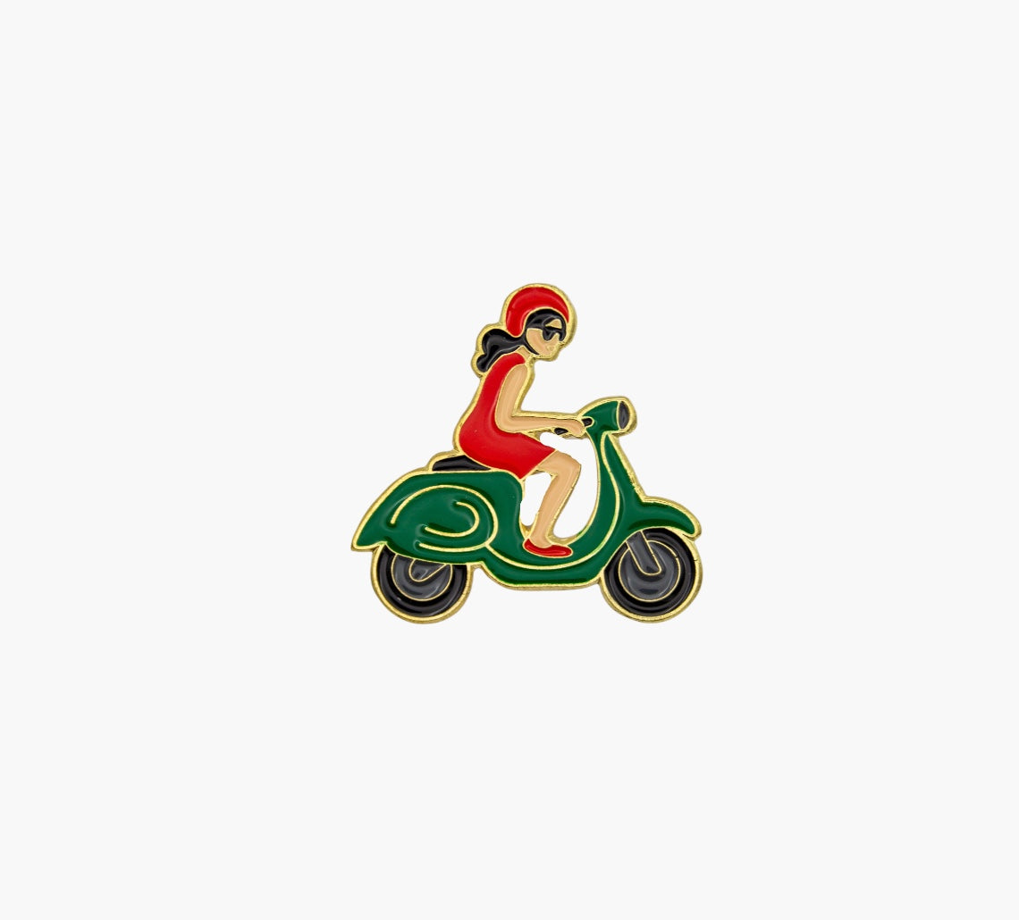PIN ESMALTADO - CHICA MOTO