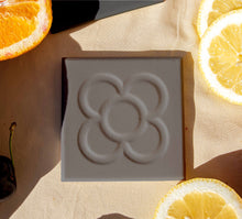 Load image into Gallery viewer, POSAVASO PANOT DE BARCELONA Negro