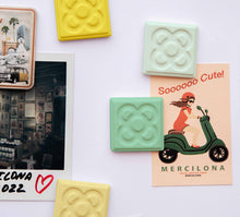 Cargar imagen en el visor de la galería, IMANES &quot; FLOR DE BARCELONA&quot; Set-5
