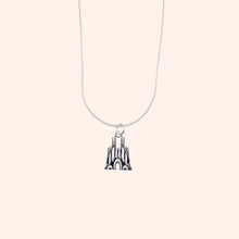 Cargar imagen en el visor de la galería, COLLAR SAGRADA FAMILIA PLATA