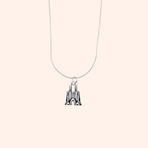COLLAR SAGRADA FAMILIA PLATA