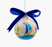 Cargar imagen en el visor de la galería, BOLA DE NAVIDAD PARA COLGAR - SAGRADA Y UN VELERO