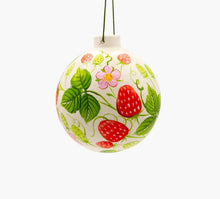 Cargar imagen en el visor de la galería, BOLA GRANDE DE NAVIDAD PARA COLGAR - FRESAS