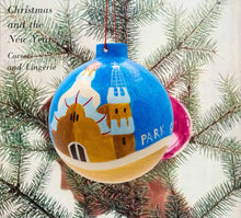 Load image into Gallery viewer, BOLA GRANDE DE NAVIDAD PARA COLGAR - PARK GUELL