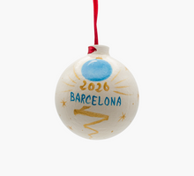 Cargar imagen en el visor de la galería, BOLA GRANDE DE NAVIDAD PARA COLGAR - UN ÁNGEL