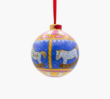 Cargar imagen en el visor de la galería, BOLA GRANDE DE NAVIDAD PARA COLGAR - UN CARRUSEL