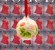 Cargar imagen en el visor de la galería, BOLA DE NAVIDAD PARA COLGAR - FRESITAS