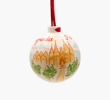 Cargar imagen en el visor de la galería, BOLA GRANDE DE NAVIDAD PARA COLGAR - SAGRADA FAMILIA