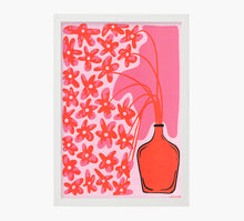 Cargar imagen en el visor de la galería, Flores Rosas Jarron Art Print